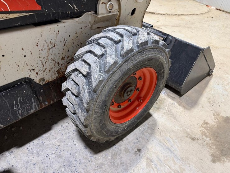 2022-bobcat-s740-image-16