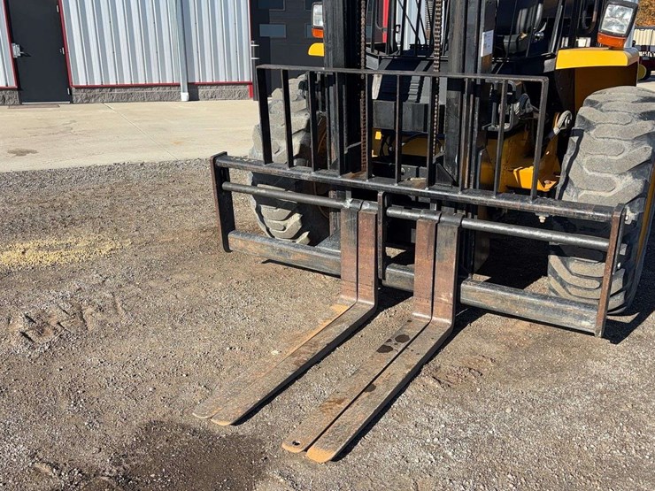 2015-jcb-930-image-17