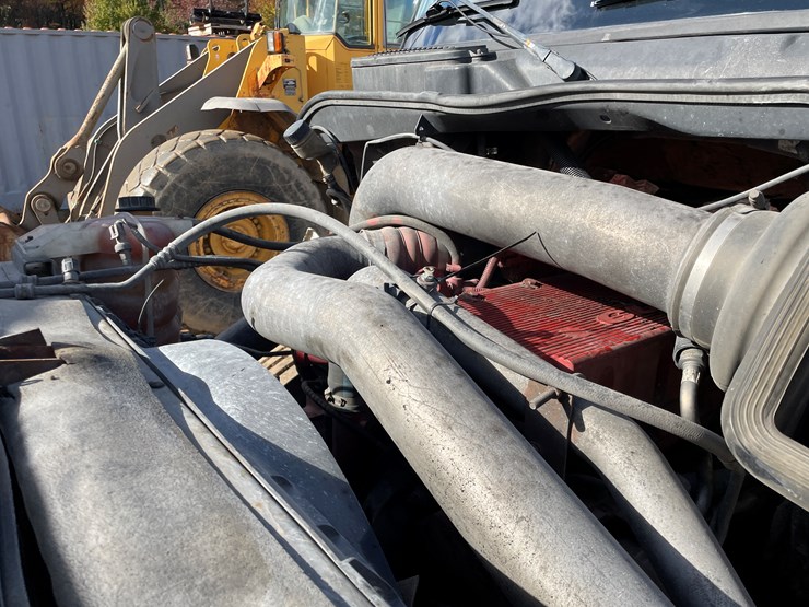 international-8600-image-49