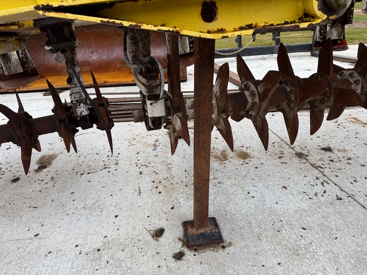 #1152-•-25'-aerway-with-fold-up-wings-(north-freedom,-wi)-image-8