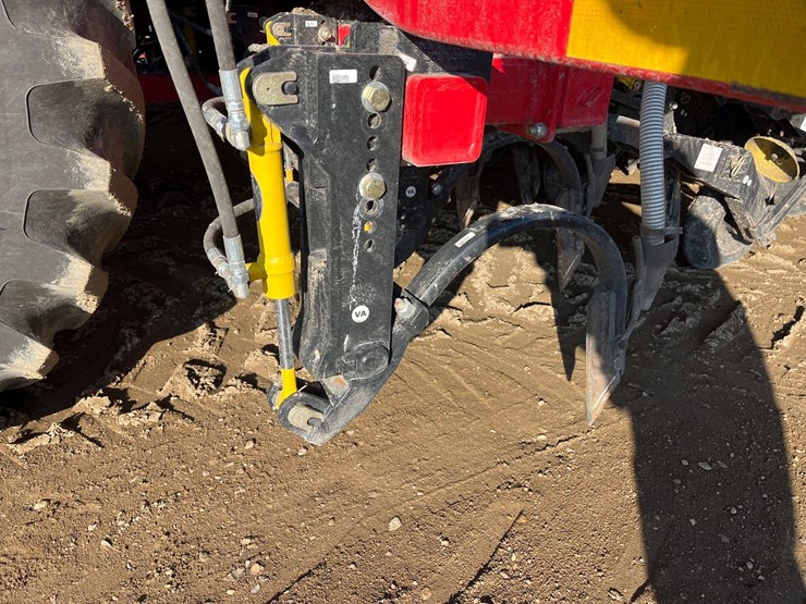 2016-bourgault-3320-66-image-86