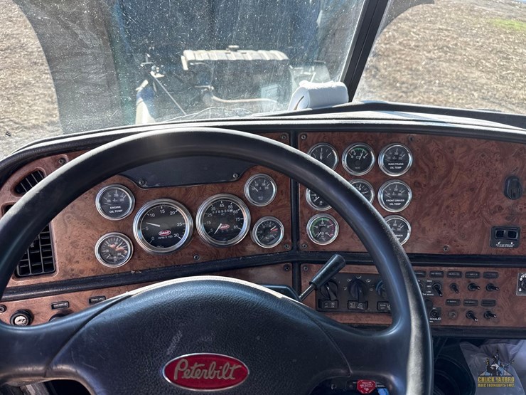 peterbilt-379-image-22