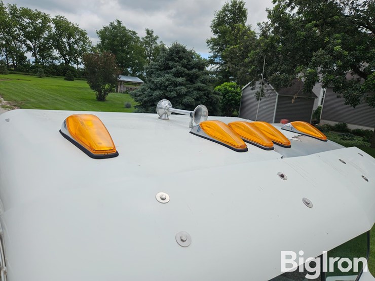 freightliner-fld112-image-19