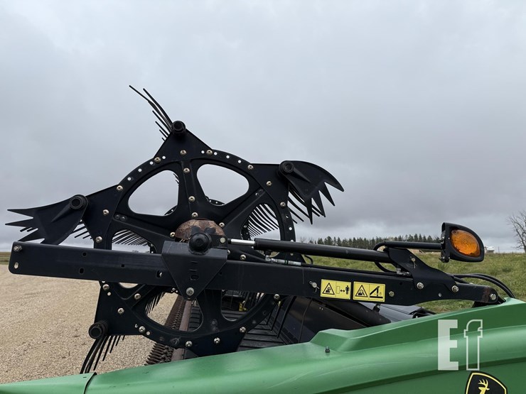 2013-john-deere-435d-image-30