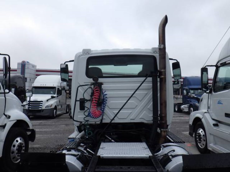 2014-international-transtar-8600-image-11