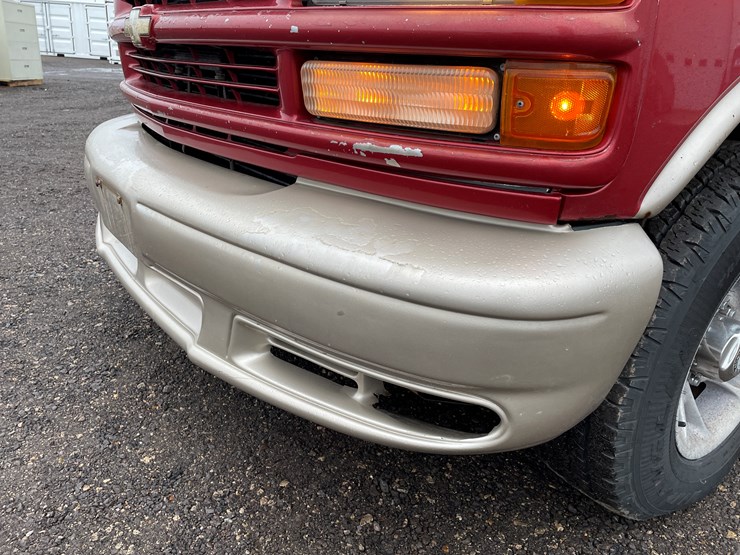 1999-chevy-3500-image-13