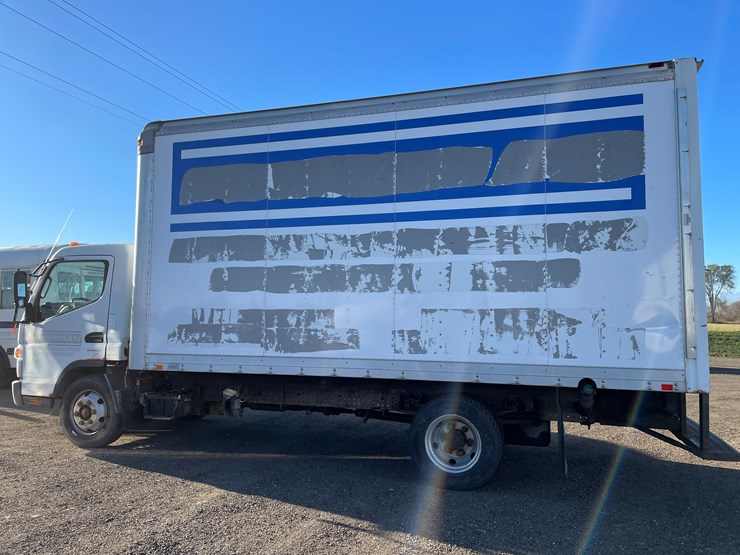 #1072-•-2012-mitsubishi-canter-fe160-cab-over-diesel-box-truck-(has-wi-title)-image-8