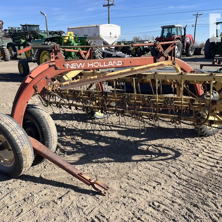 NEW HOLLAND 258