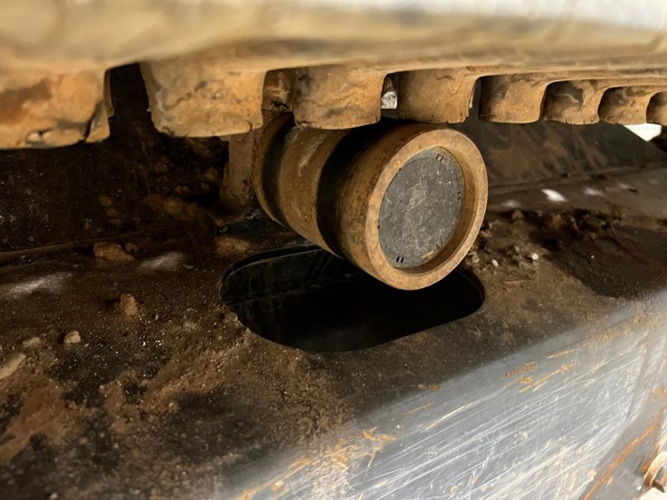 2019-deere-26g-image-16