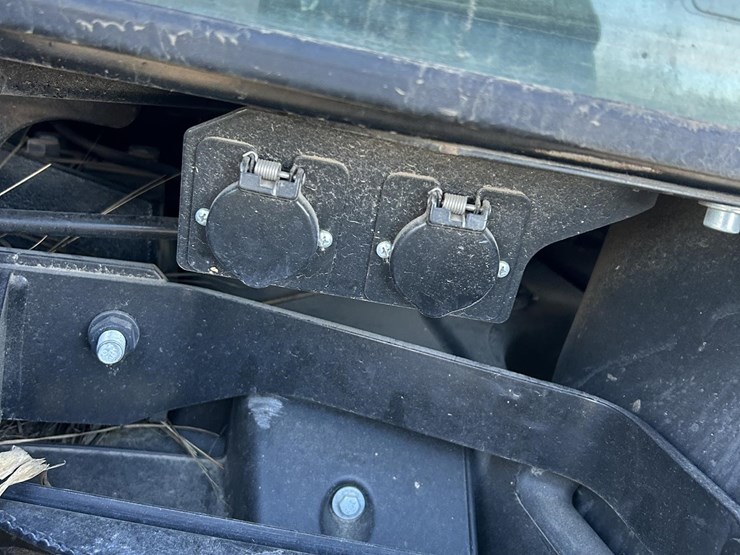 2022-case-ih-maxxum-150-image-39