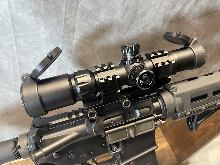 #2298-•-original-dpms-a-15-556-nato-semi-auto-rifle,-sn:-ffh275417-image-17