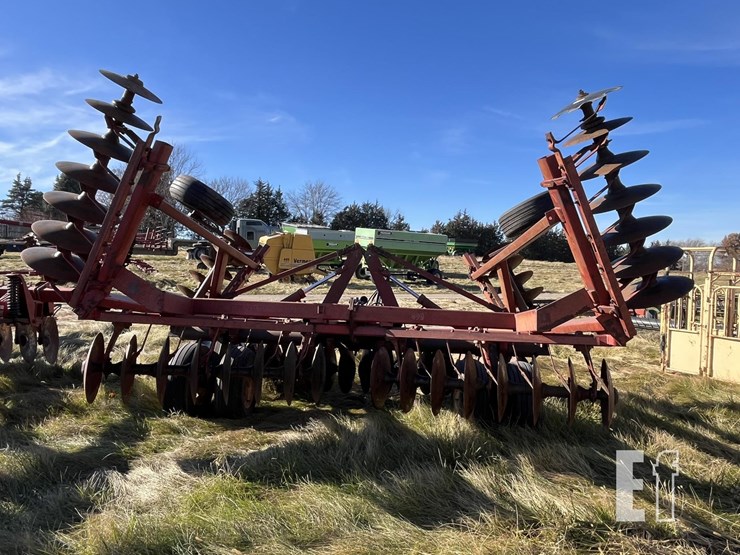 international-490-image-3