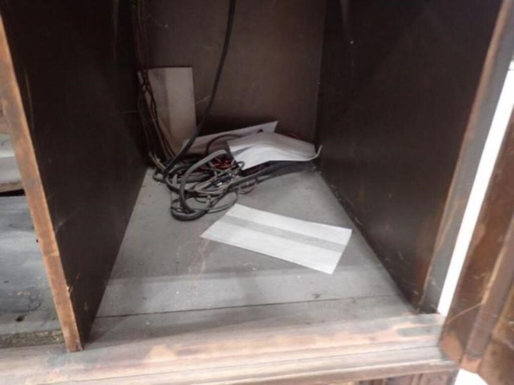 36-in.-x-39-in.-radio-cabinet-image-5