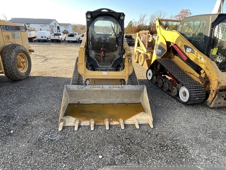 caterpillar-239d-image-1