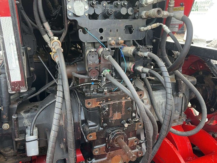 2005-massey-ferguson-6465-image-16