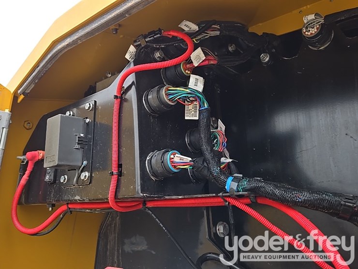 2019-deere-850l-lgp-image-118