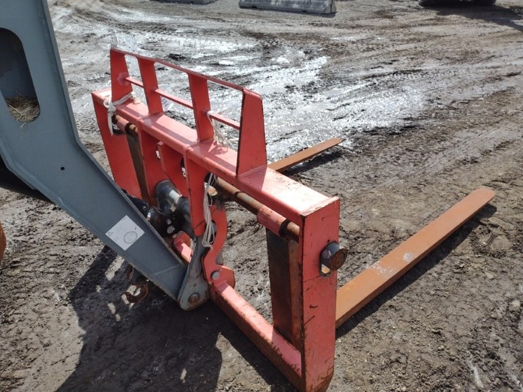 skyjack-sj1056th-image-17