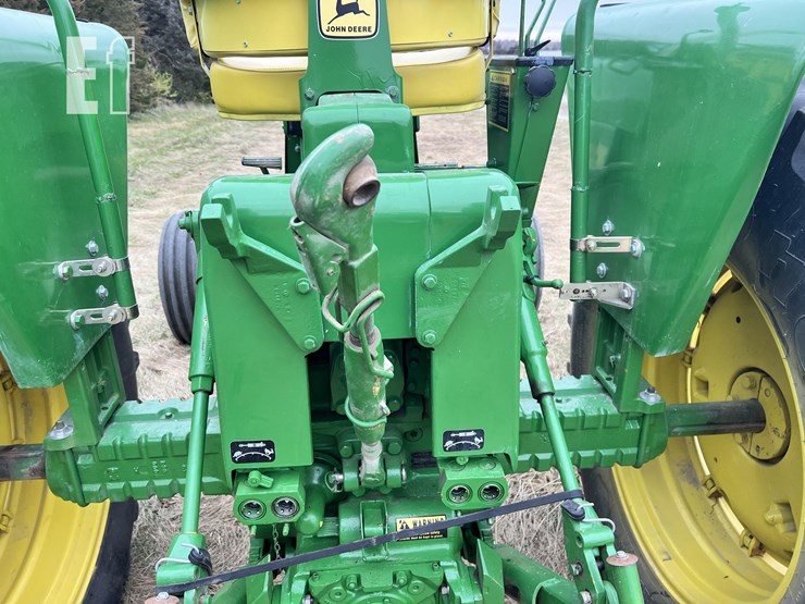 john-deere-3020-image-19