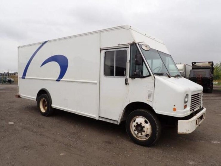 2015-freightliner-mt55-image-4