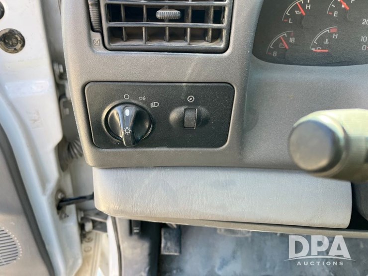 ford-f550-xl-image-48