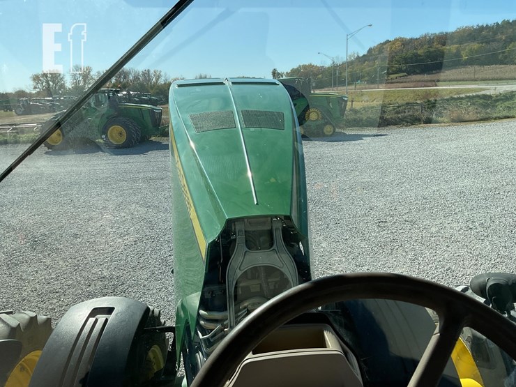 john-deere-8335r-image-52