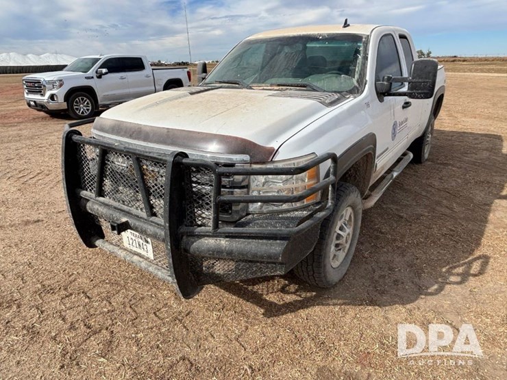 chevrolet-silverado-2500hd-image-14