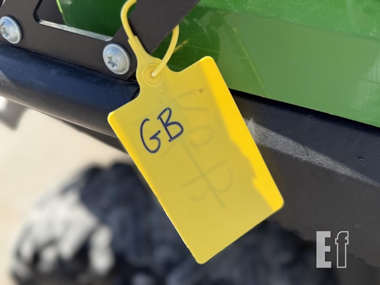 john-deere-gator-xuv-835m-image-4