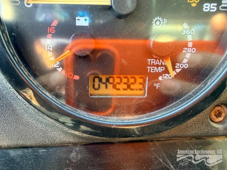 2015-mack-leu613-image-22