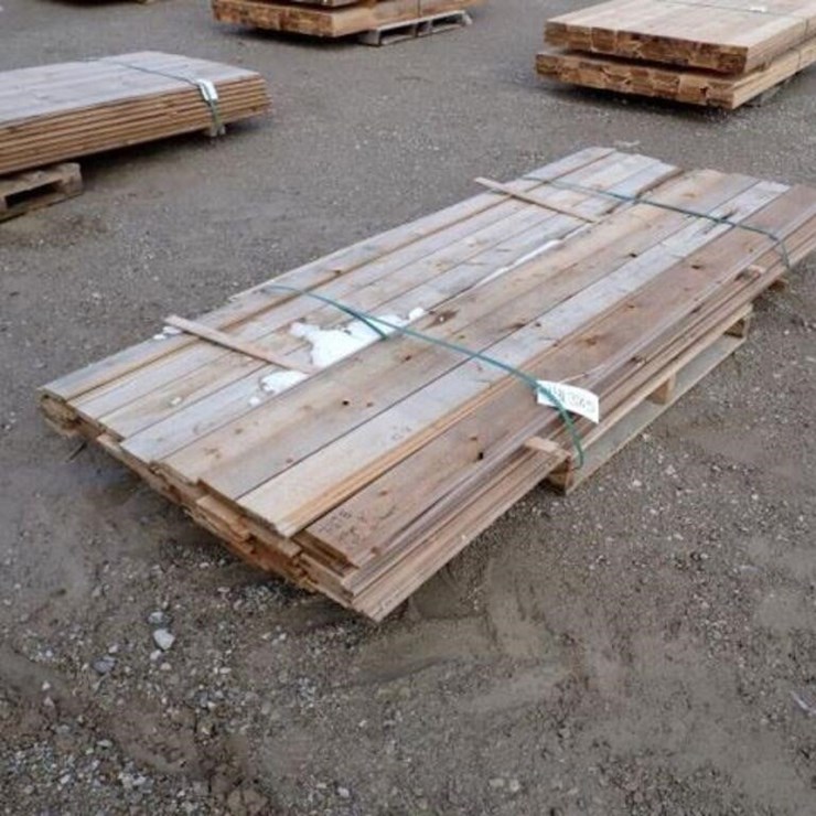 Qty Of (44) 1 In. x 4 In. x 8 Ft Shiplap Low Grade