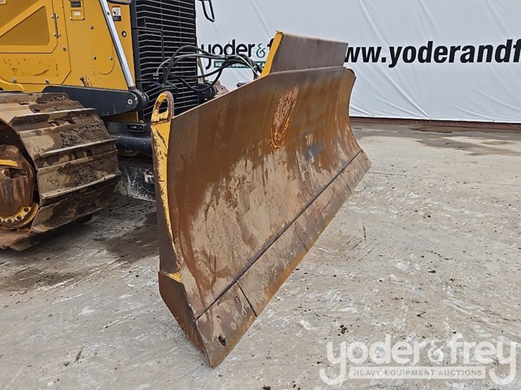 2019-deere-850l-lgp-image-10