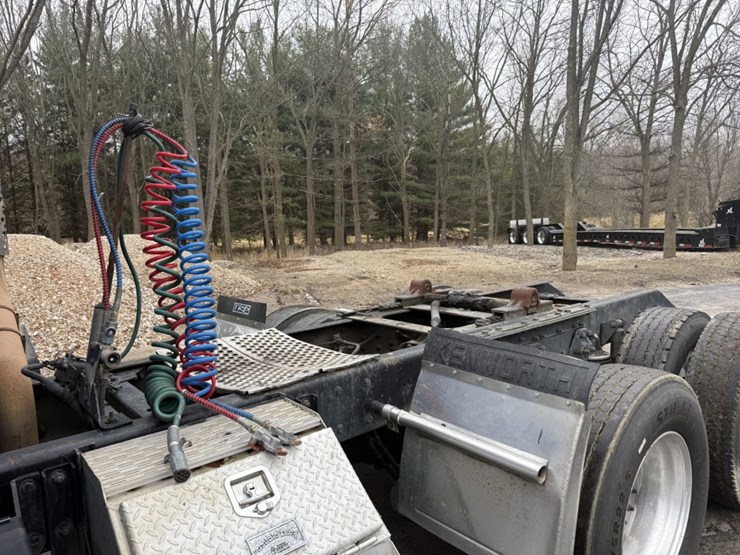 2003-kenworth-t800-image-34