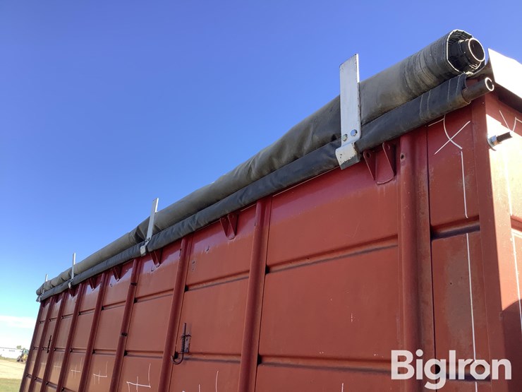 international-4700-image-14