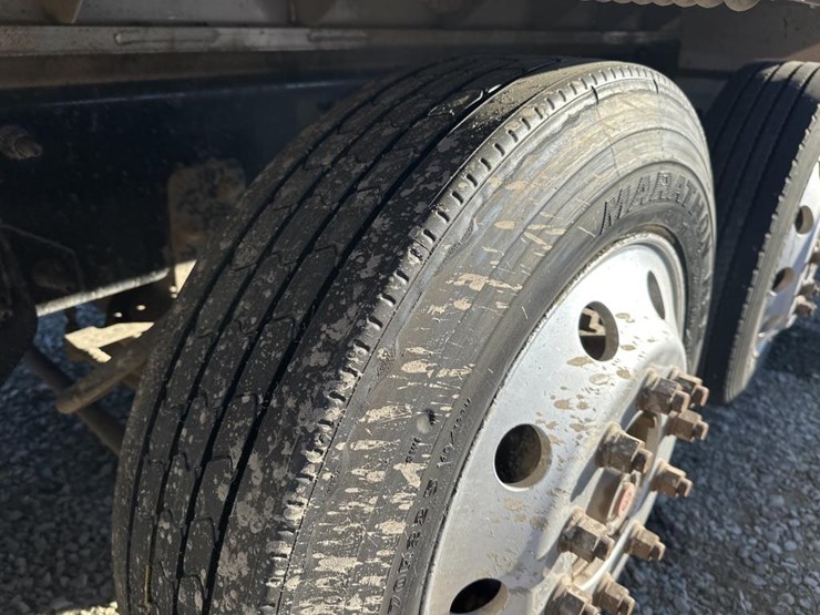 2017-international-hx615-image-71