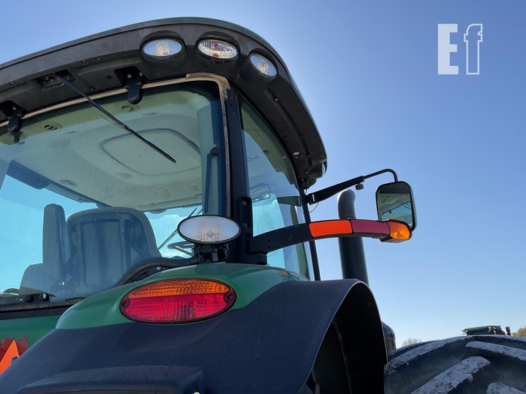 john-deere-8335r-image-24