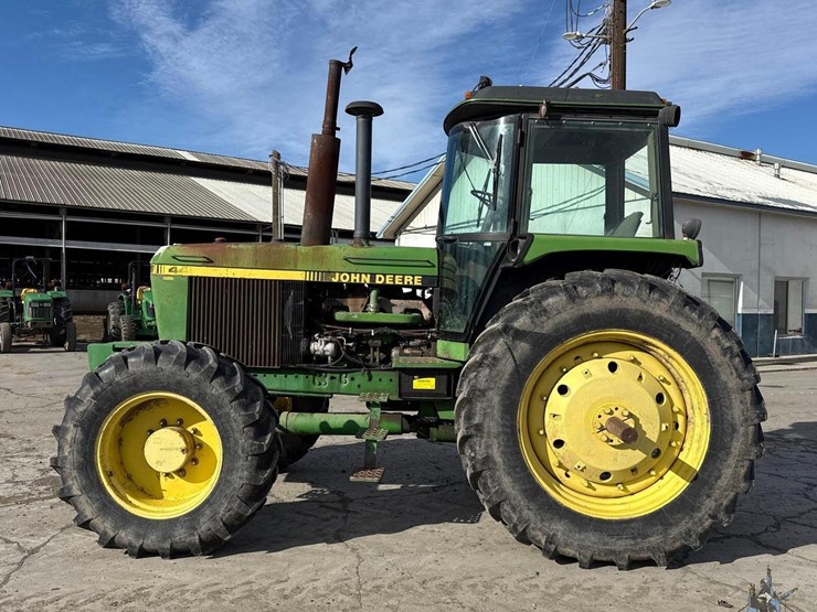 john-deere-4455-image-2