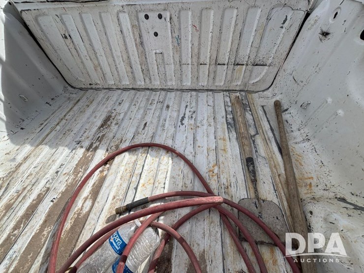 2009-gmc-sierra-2500hd-image-30