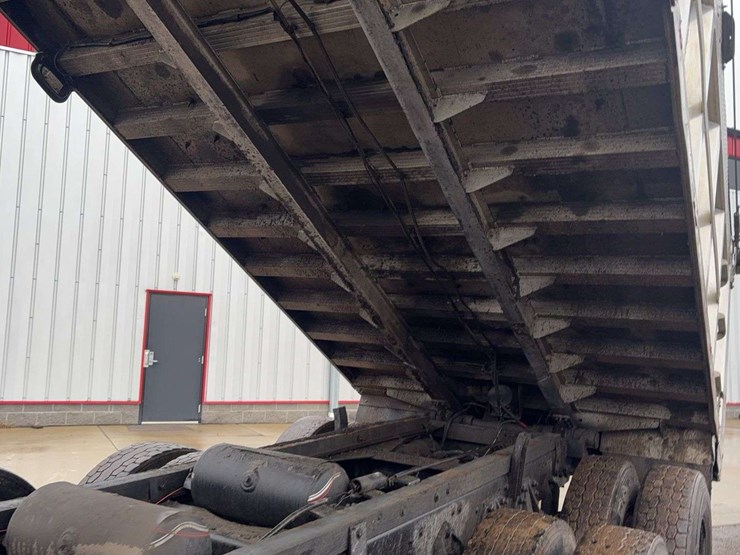 1994-ford-lt9000-image-41