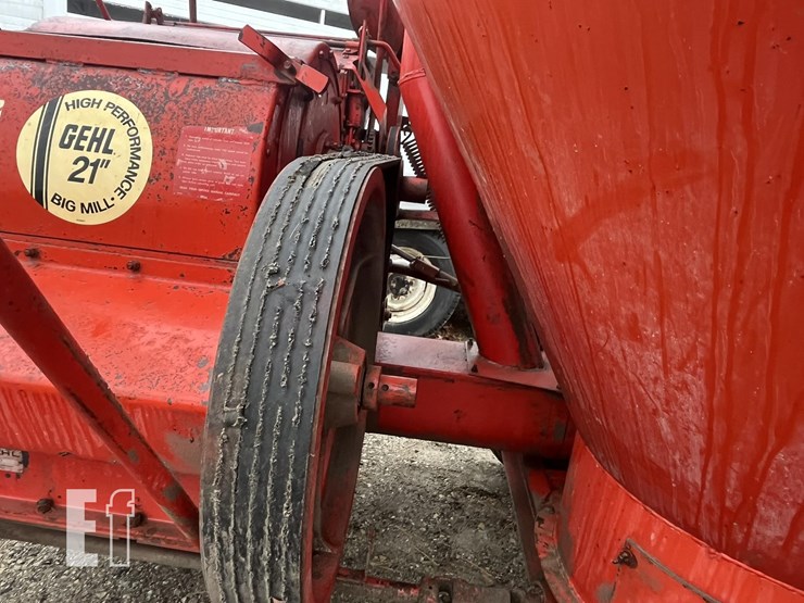 2025-gehl-95sas-image-17