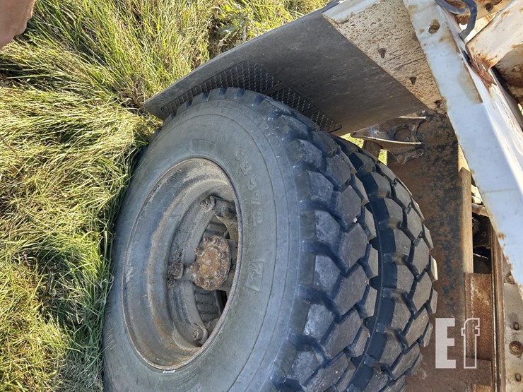 1986-international-f2375-image-38