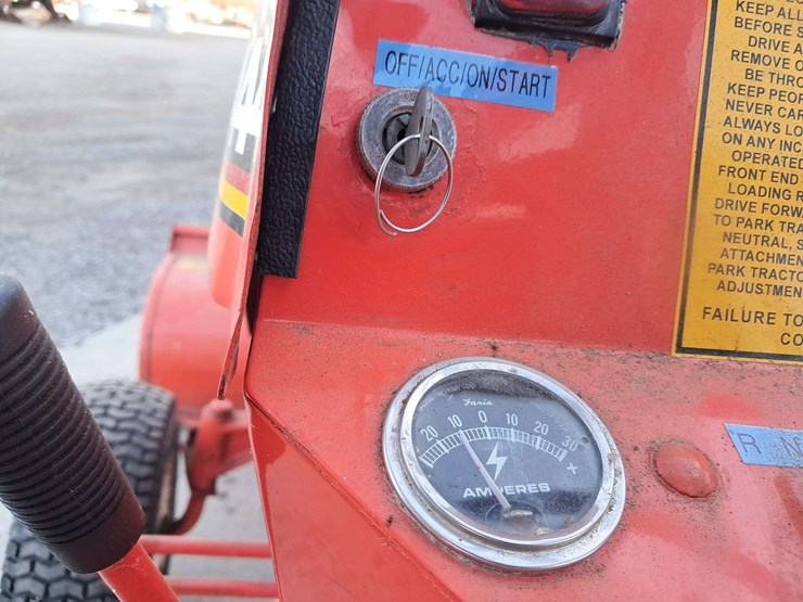 case-444-compact-tractor-image-11