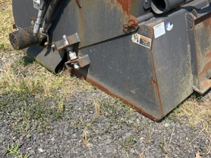 2013-sweepster-skid-steer-pickup-broom-image-3