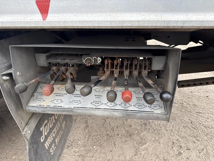 ford-f550-xlt-image-20