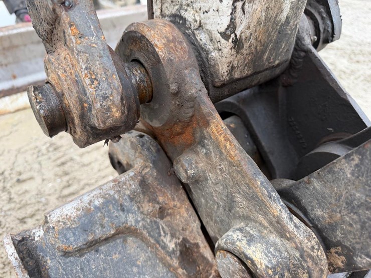 2022-bobcat-e50-image-10