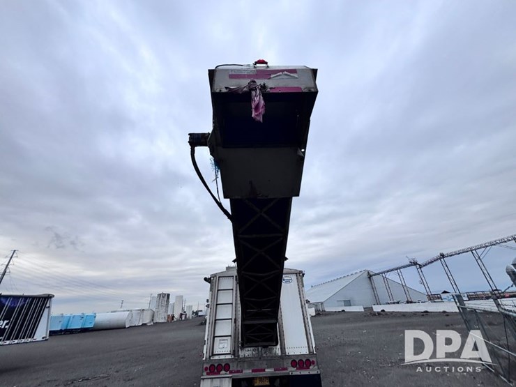 2009-merritt-hopper-image-12