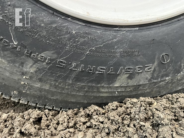 2010-econoline-25-ft-x-96-in-image-15