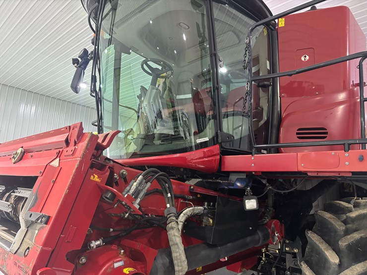 case-ih-8240-image-5