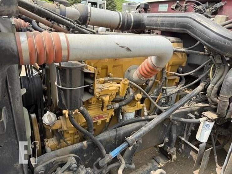 2002-peterbilt-379-image-77