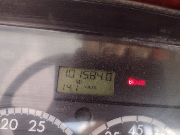 freightliner-m2-106-image-7