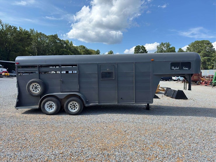 valley-trailer-image-9