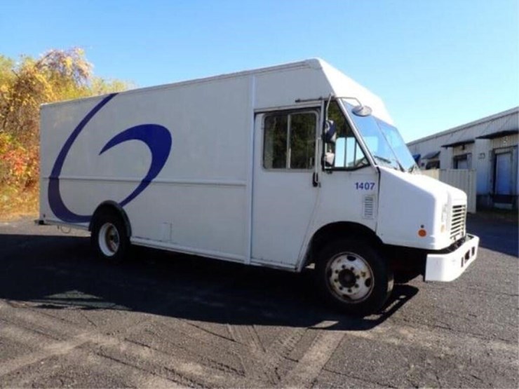 2015-freightliner-mt55-image-4